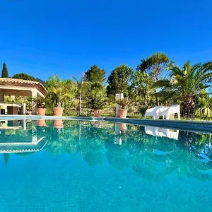 https://chambres-proche-de-saint-tropez.fr-provencehotel.com